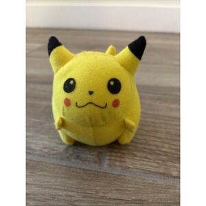 Pokémon Pikachu with Pull String Ring.